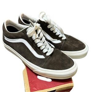 NIB RARE Vans Old Skool Brown Pig Suede Sneakers Shoes UNISEX Men 8 Womens 9.5